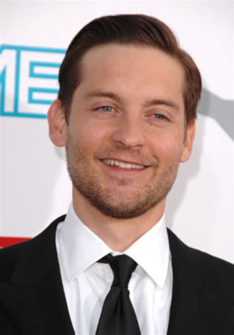 tobey maguire age
